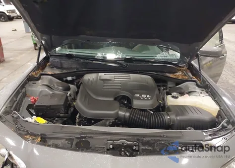 2019 Chrysler 300 Touring L Awd from USA, damaged, VIN 2C3CCARG8KH524137